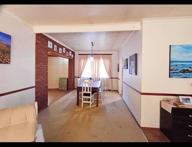 3 BEDROOM FREESTANDING FOR SALE IN BRACKENHURST